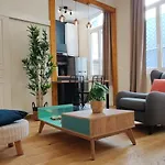 Confortable Sirius Centre Apartman