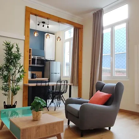 Confortable Sirius Centre Апартаменти *