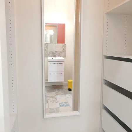 Apartment Confortable Sirius Centre *